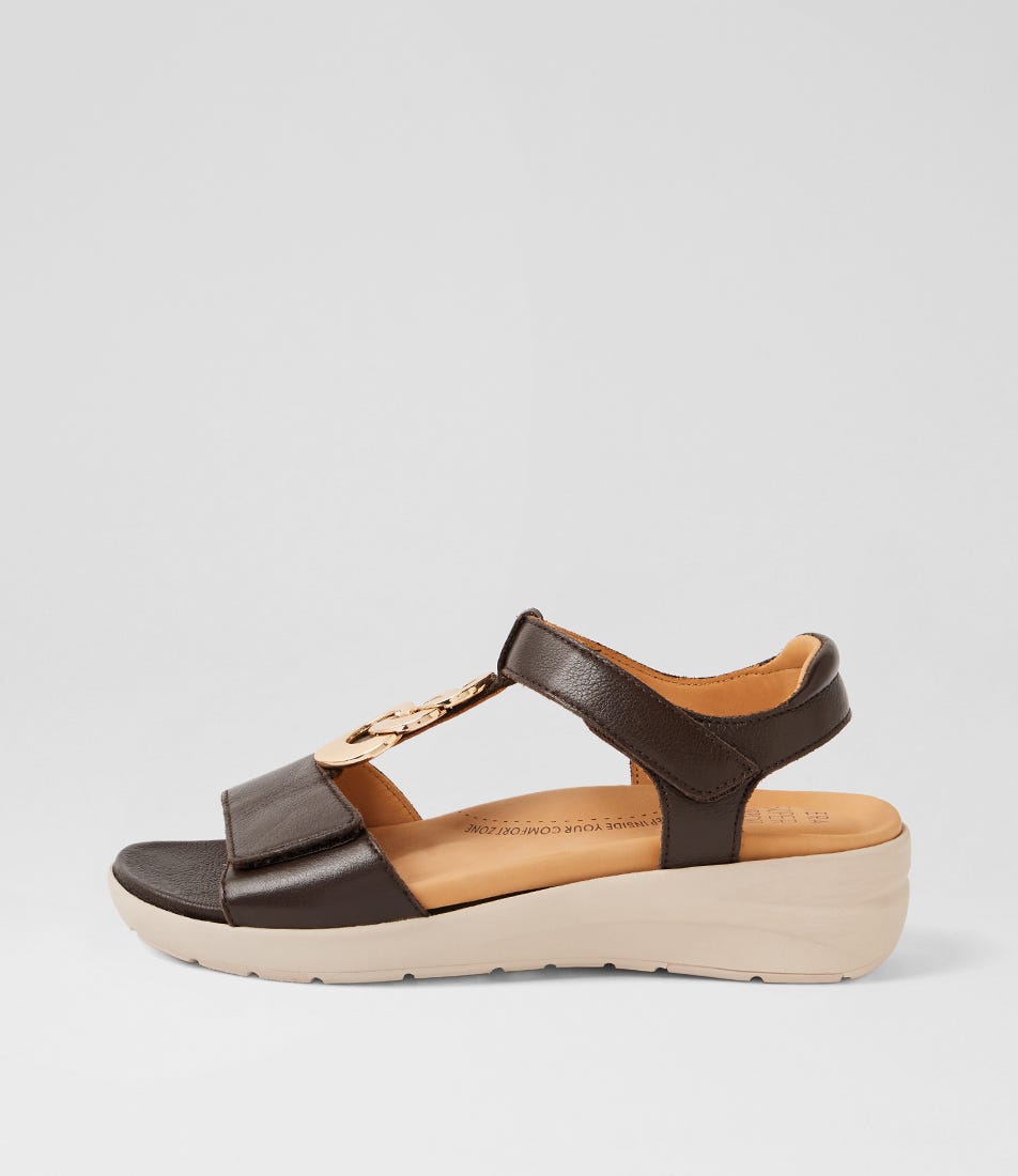 Navvon Xw Choc Almond Leather Sandals
