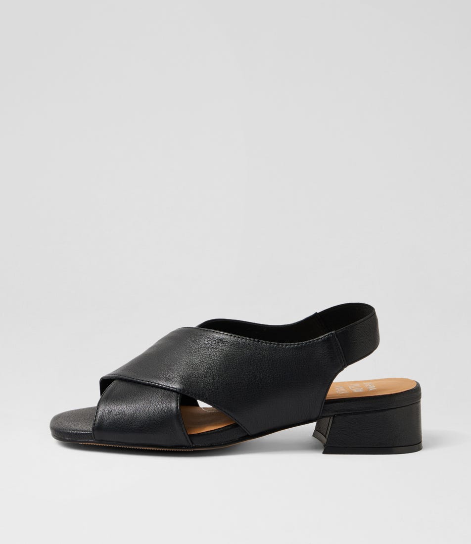 Melula W Black Leather Elastic Sandals